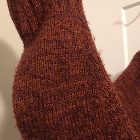 3/$20 Burgundy knit cardigan - Picture 4 of 4